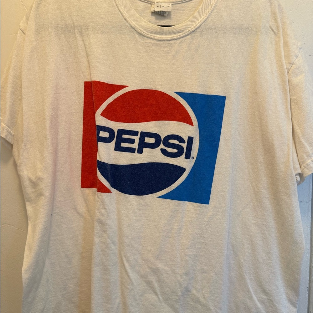 Gildan White Pepsi Logo T-Shirt